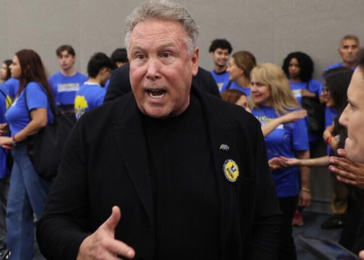 Ex-gubernatorial candidate pleads not guilty to threats in model ex-girlfriend’s case