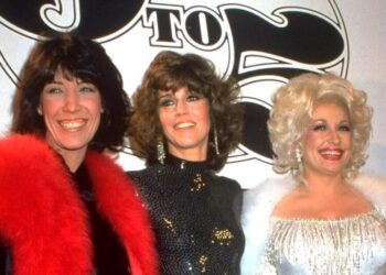 In ‘9 to 5,’ Dolly Parton shattered stereotypes and became an unexpected feminist icon