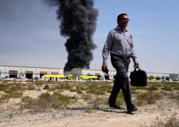 Iran scrambles to sustain trade as U.S. threatens to sanction countries that refuse to break ties
