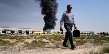 Iran scrambles to sustain trade as U.S. threatens to sanction countries that refuse to break ties