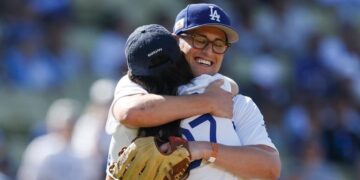 Two of Rob Reiner’s kids pay tribute to their dad with Dodgers ceremonial first pitches