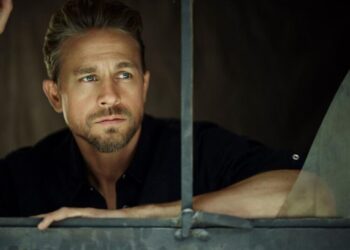 How Charlie Hunnam reinvented himself with ‘Monster: The Ed Gein Story’
