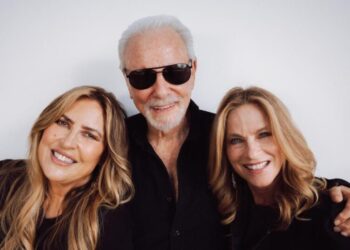 This popular morning news team made headlines after being fired. Its reunion is a sweet comeback