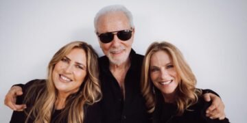 This popular morning news team made headlines after being fired. Its reunion is a sweet comeback