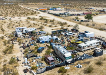 Far off the grid in the Antelope Valley, RVers make a mess — and elude the homeless count