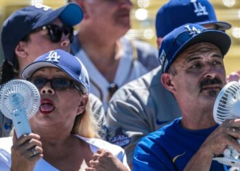 Why this summer’s SoCal heat waves feel so bad: Hotter nights, broiling beaches