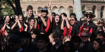 Pomp and tuition dollars at work: USC convocation is more emotional for parents than freshmen