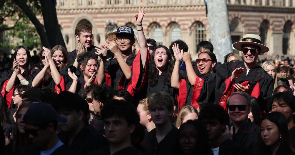 Pomp and tuition dollars at work: USC convocation is more emotional for parents than freshmen