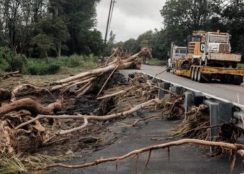 Muddy cleanup ahead as Tropical Storm Lala moves west of Hawaii