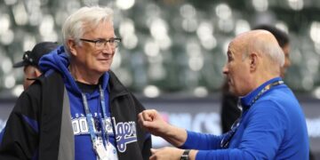 Dodgers president Stan Kasten reiterates ‘Dodgers are not being sold’