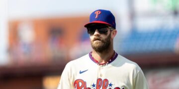 Lawmakers target MLB’s sportsbook deals after Bryce Harper video used by FanDuel to thank gambling addict