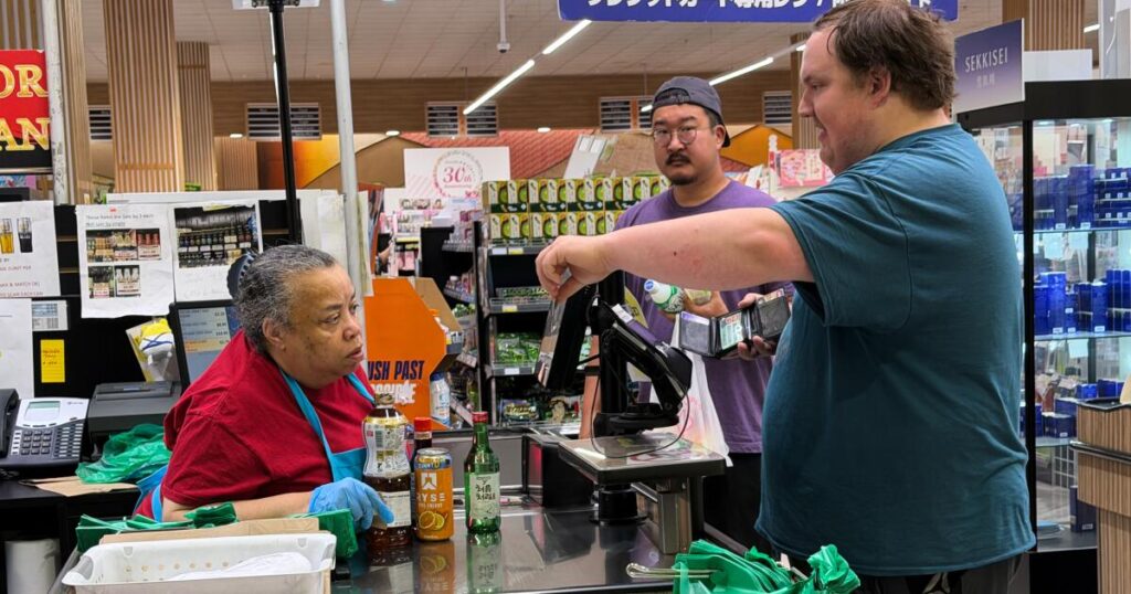 Economic growth slows to 1.5% as shoppers keep spending and AI imports bite