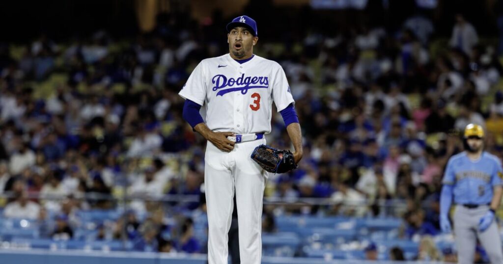 Letters to Sports: Edwin Díaz and Kyle Tucker bringing down the Dodgers