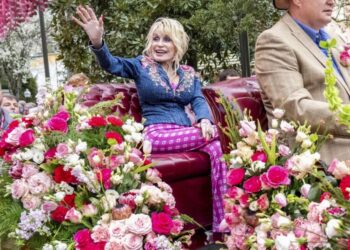 There will never be another human like Dolly Parton — or a theme park like Dollywood