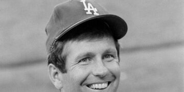 Tommy John, Dodgers pitcher and medical pioneer, dies at 83