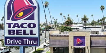 Taco Bell knew of parasite outbreak weeks before nationwide lettuce warning