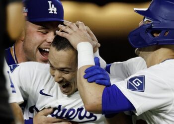 Tommy Edman’s walk-off heroics power Dodgers past Pirates in extras