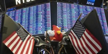 Do I have to change retirement plans when I change jobs?