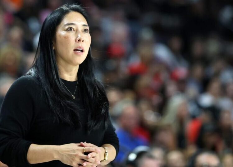 Valkryies coach counters Sophie Cunningham on trans athletes: ‘Sports is about belonging’