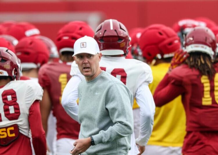 New facility, new receivers give Lincoln Riley new hope as USC opens fall camp