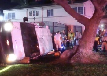 Rollover crash in Whittier sends 10 people to the hospital