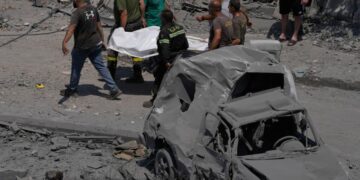 Israeli airstrikes on southern Lebanon kill 11 people, Health Ministry says