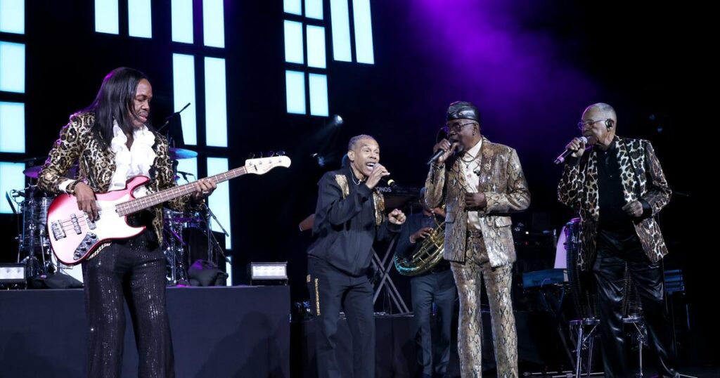 Earth, Wind & Fire postpones concert with Lionel Richie because of ‘medical emergency’