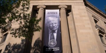 Appeals court sides with Trump in fight over subpoena of gender-affirming care provider