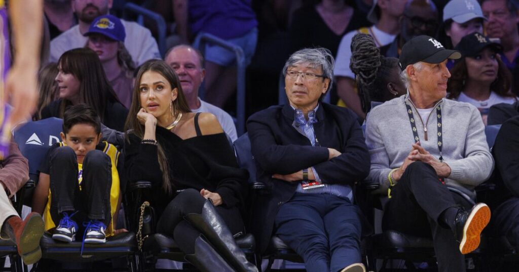 Where the Lakers’ minority shareholders stand on sale of the team