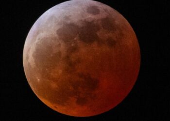 Southern California has front-row seat for partial ‘blood moon’ eclipse: When to get the best view