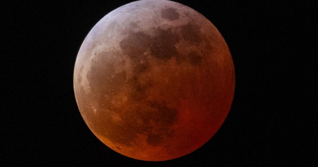 Southern California has front-row seat for partial ‘blood moon’ eclipse: When to get the best view