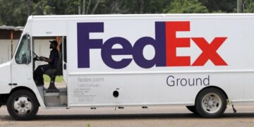 FedEx and others announce layoffs in Southern California