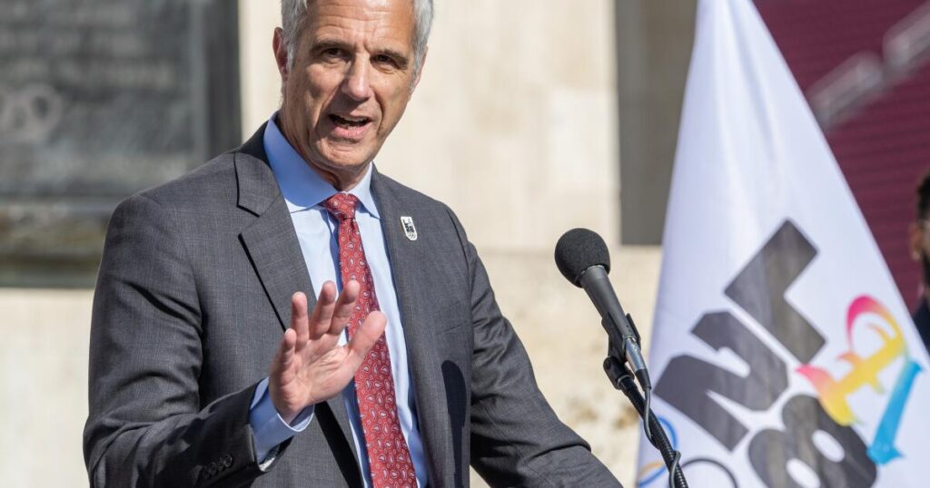 L.A. reaches deal on cost recovery for 2028 Olympics, amid warnings about financial risk