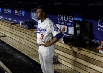Dave Roberts and Dodgers need to stop using Edwin Díaz in high-leverage moments