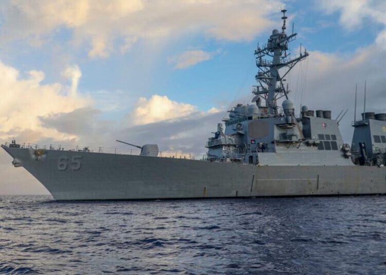 U.S. Navy destroyer with 300 sailors aboard broke down for four days in the Pacific