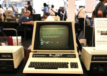 As AI reshapes tech, vintage computers become the new obsession