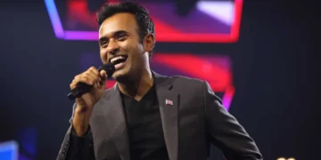 Vivek Ramaswamy slammed for $700K private jet scheme: ‘Using donor funds to pay himself’