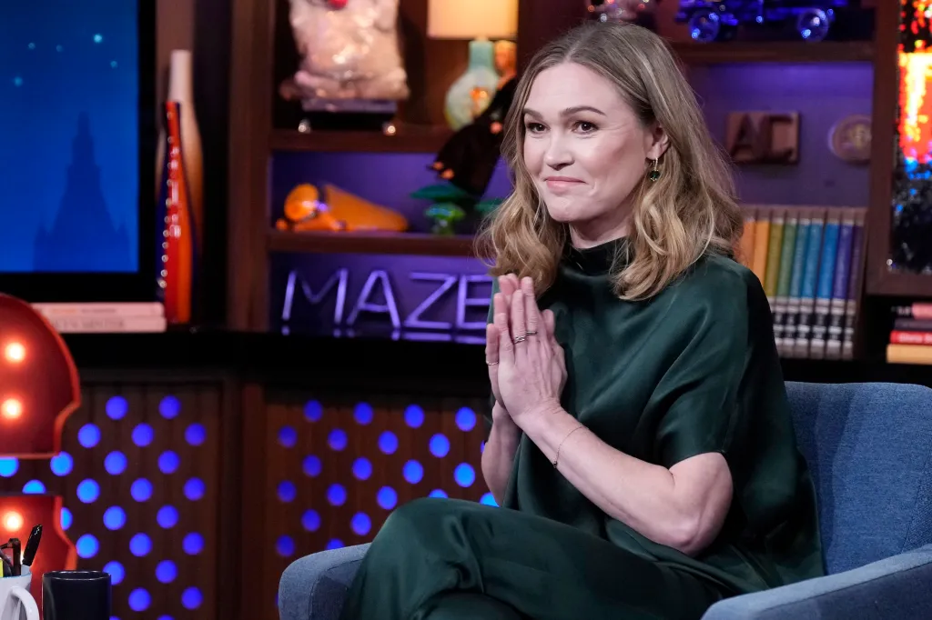 Julia Stiles on 