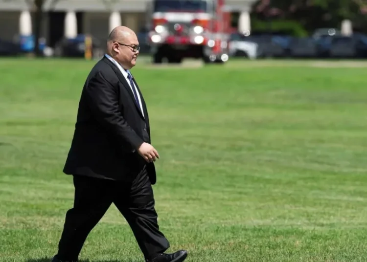 White House aide hurls ‘vile’ slur at podcaster over Karoline Leavitt question: report