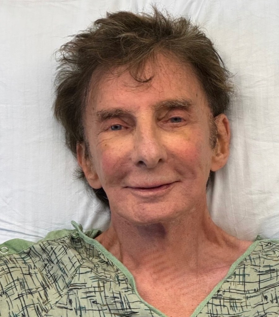 Barry Manilow hospitalized earlier this year.