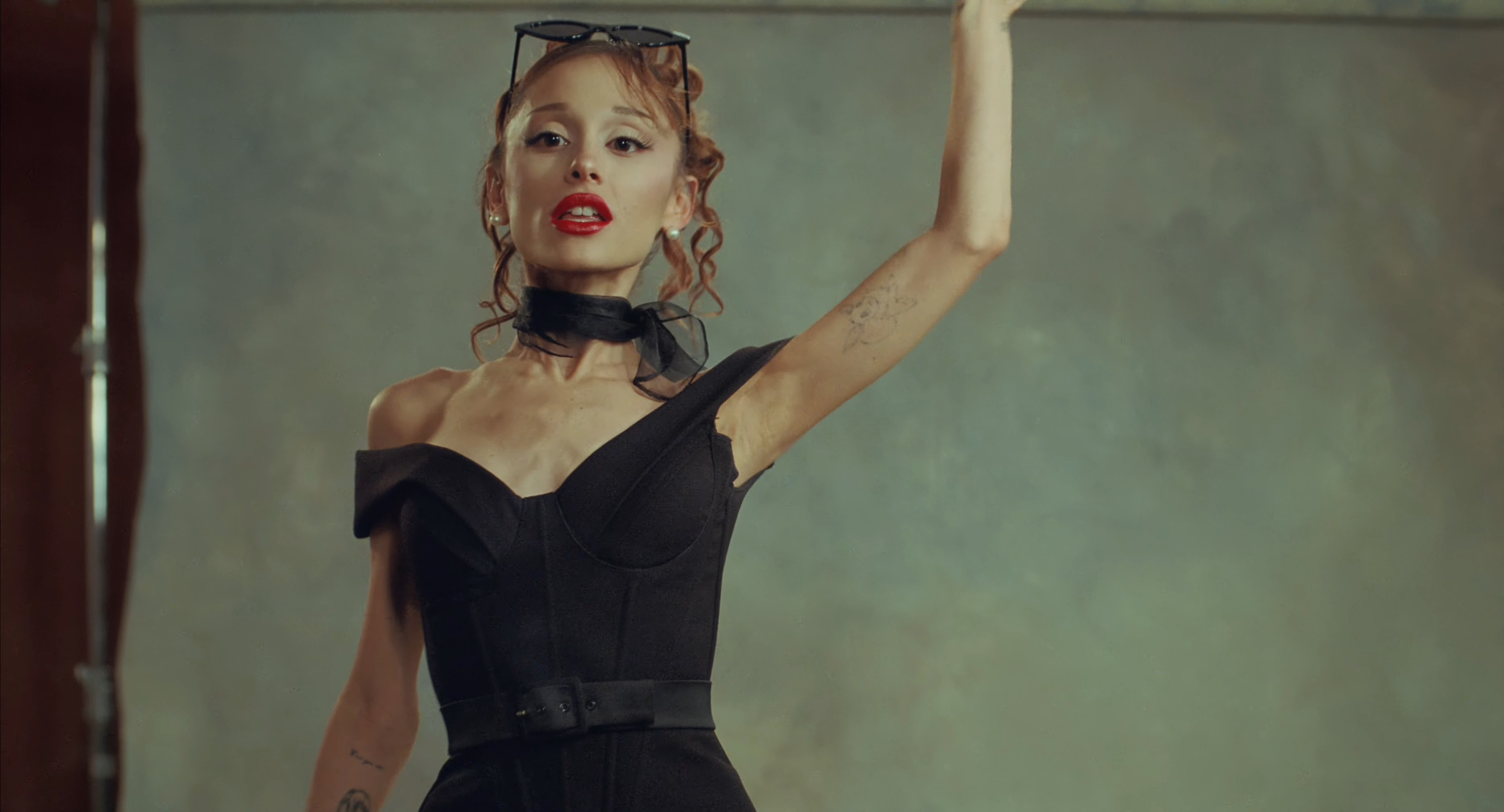 Ariana Grande in a retro 