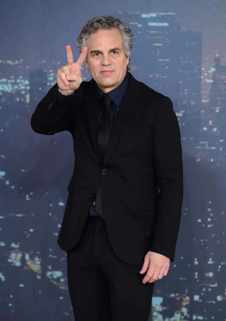 Mark Ruffalo making a peace sign at the 