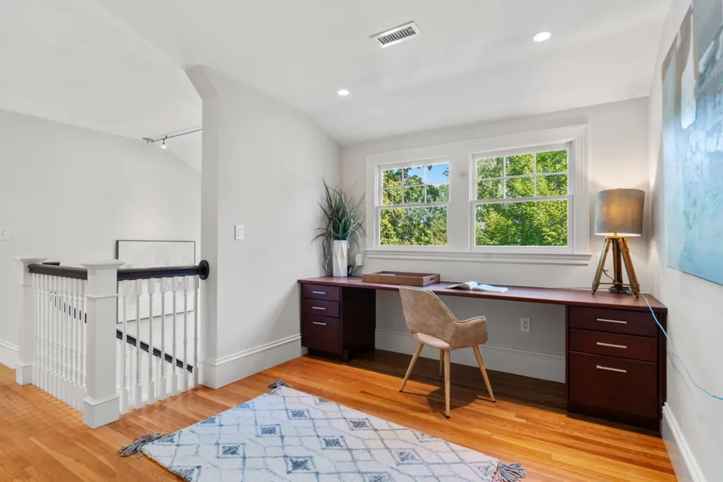 A home office nook