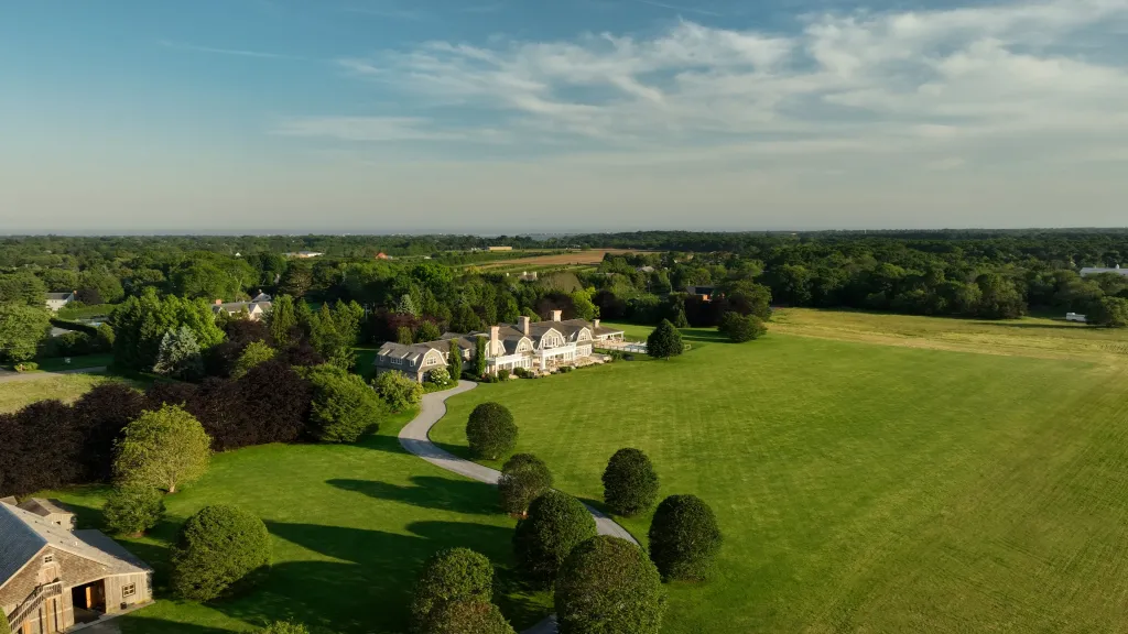 As a result, buyers who want sprawling compounds with barns and tennis or padel courts are looking inland and north of the highway, where larger lots still exist.