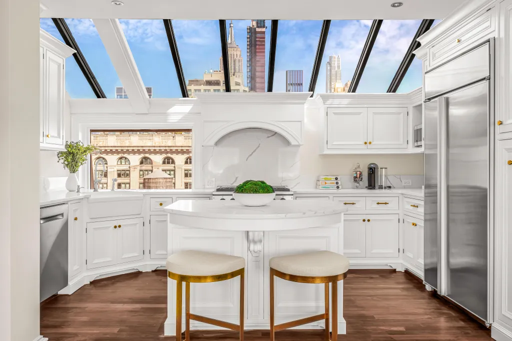 . Concierge later announced the sale as pending at $10.147 million, but the deed shows $9 million.