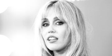 Did Miley Cyrus just go mononymous? The pop star appears to have changed her name