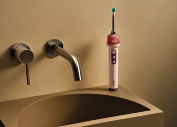 Dyson’s Next Act Is an Electric Toothbrush With a Camera