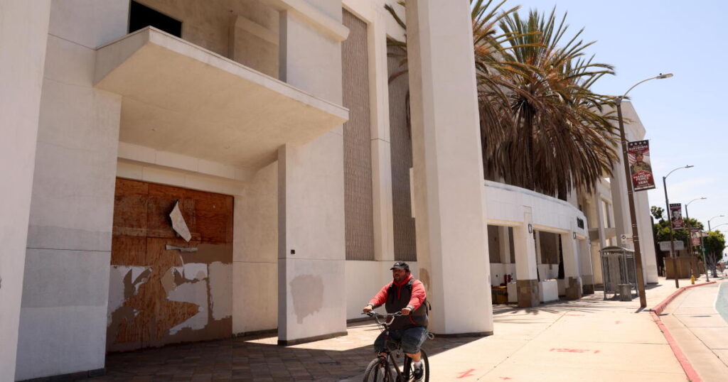 This L.A. mall was dead longer than it was alive. Then Taylor Swift and Beyonce discovered it