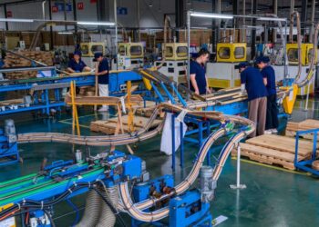 Blue-collar workers propelled China’s rise. Their jobs are vanishing.