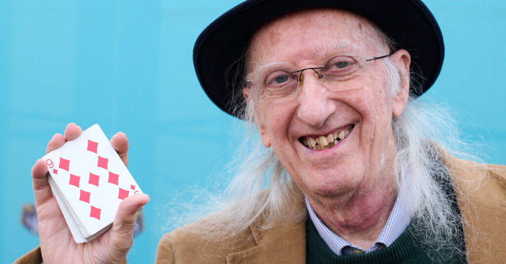 Juan Tamariz, Master Magician of Misdirection and Joy, Dies at 83